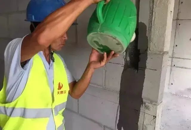 水电安装线盒与二次配管规范_附60套资料_8